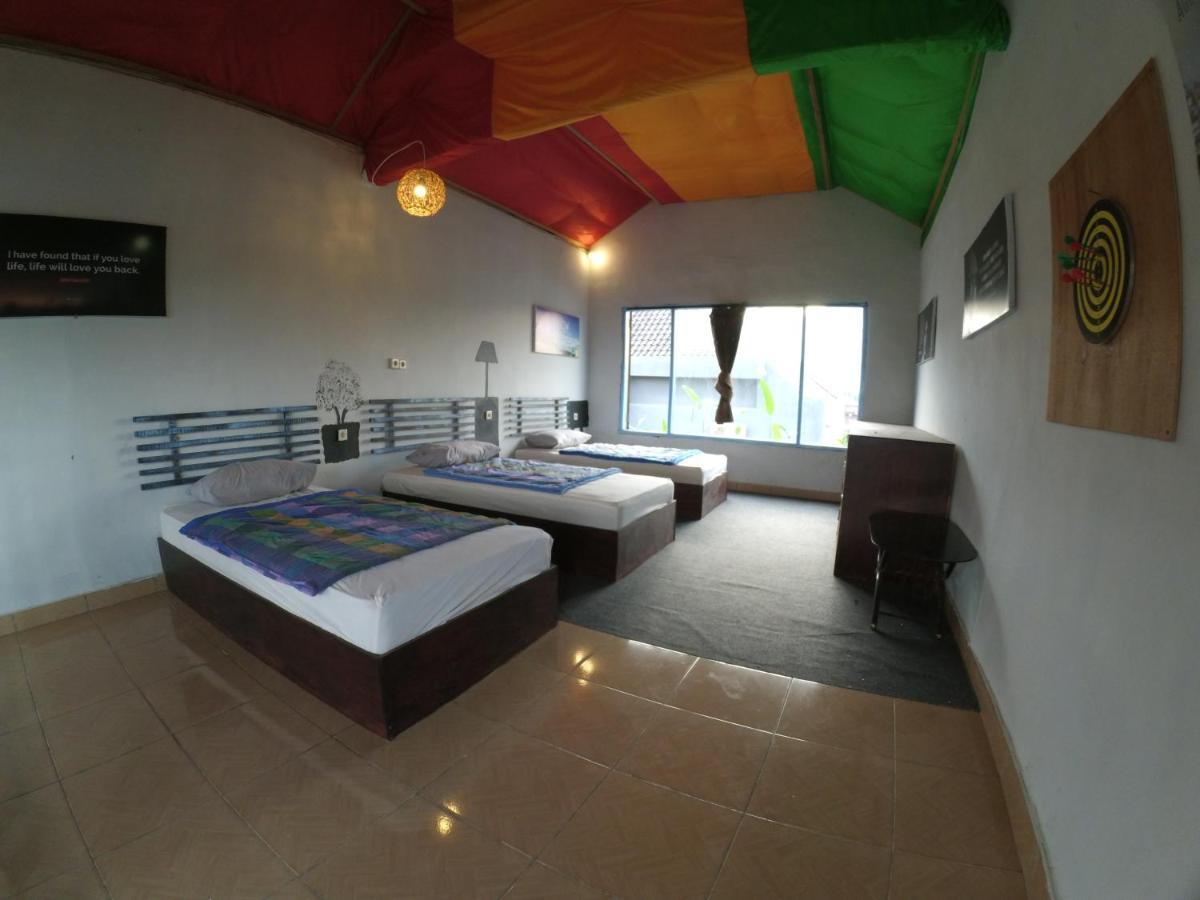 Local Hostel Amed Exteriör bild